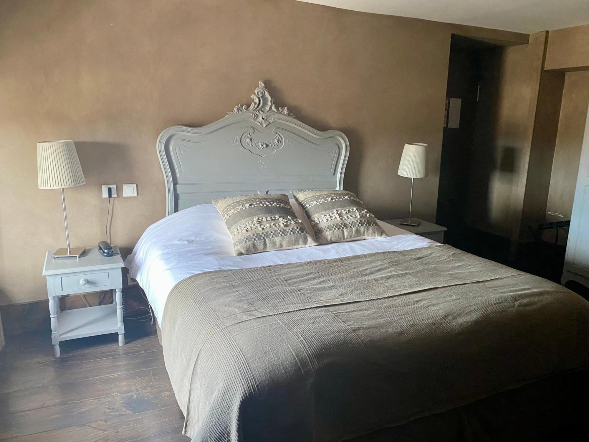 Hotel De La Tour Châtillon-sur-Chalaronne Екстериор снимка